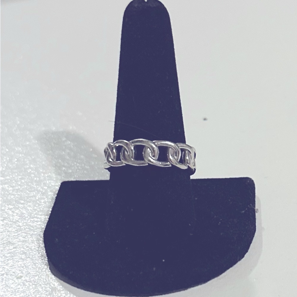 Silver chunky chain ring